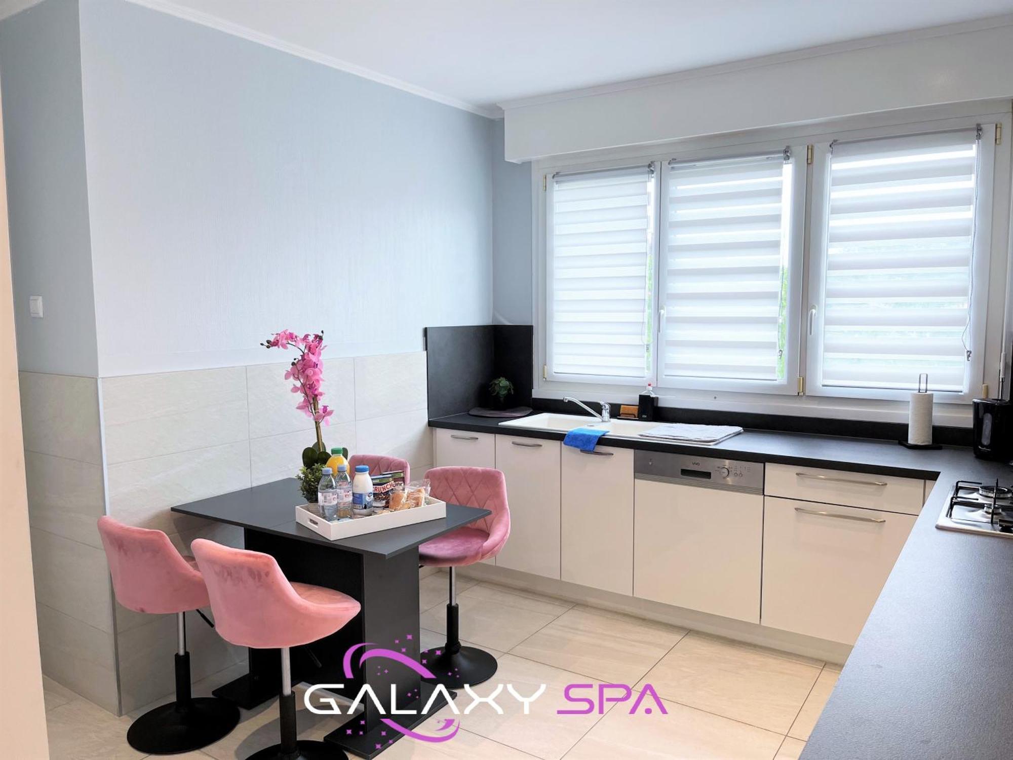 Galaxy Spa - Suite Venus Jacuzzi Et Sauna Privatif Champigneulles Экстерьер фото