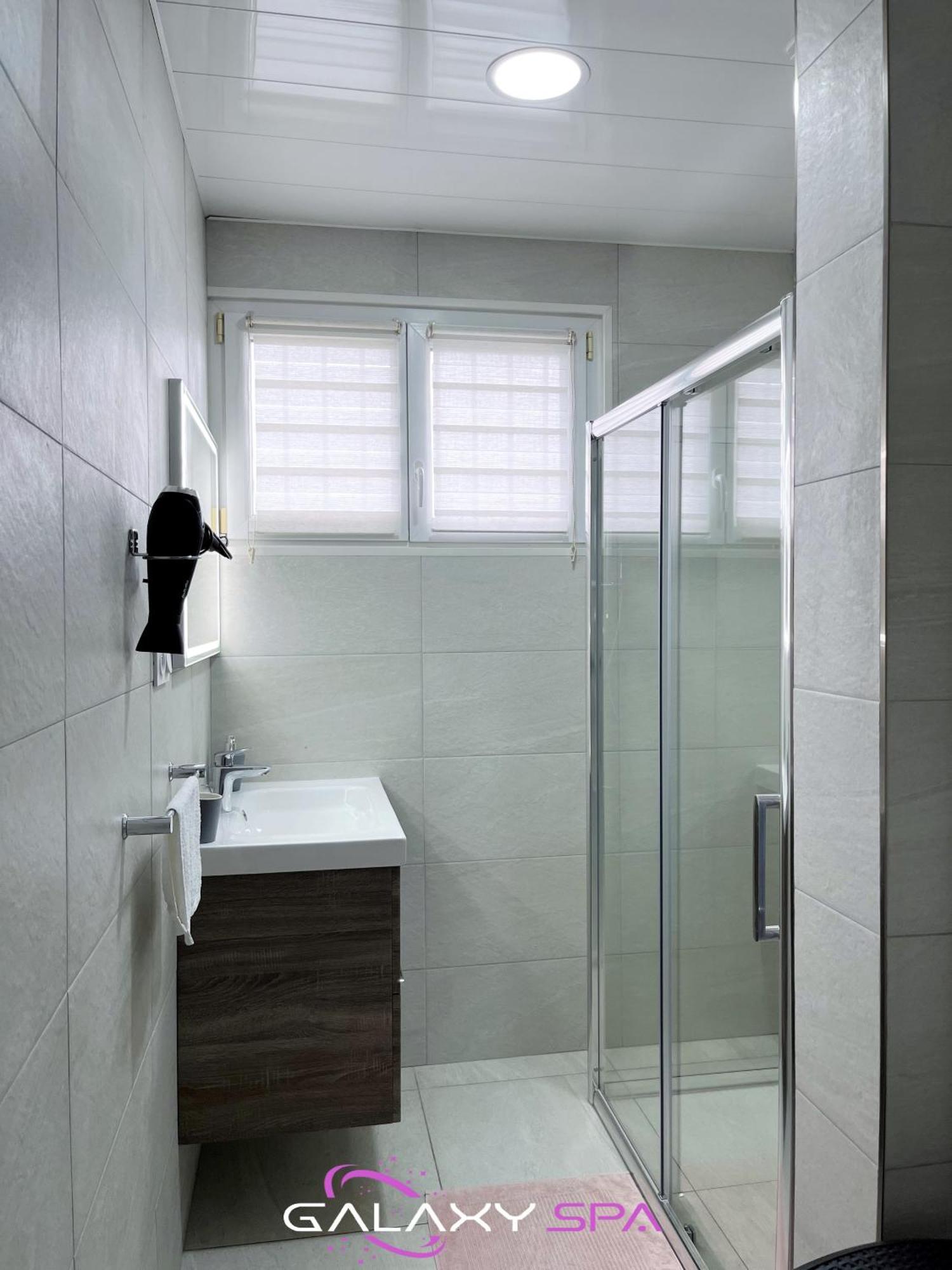 Galaxy Spa - Suite Venus Jacuzzi Et Sauna Privatif Champigneulles Экстерьер фото