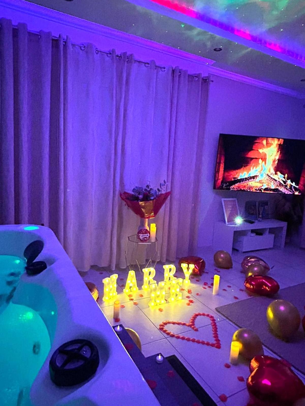 Galaxy Spa - Suite Venus Jacuzzi Et Sauna Privatif Champigneulles Экстерьер фото
